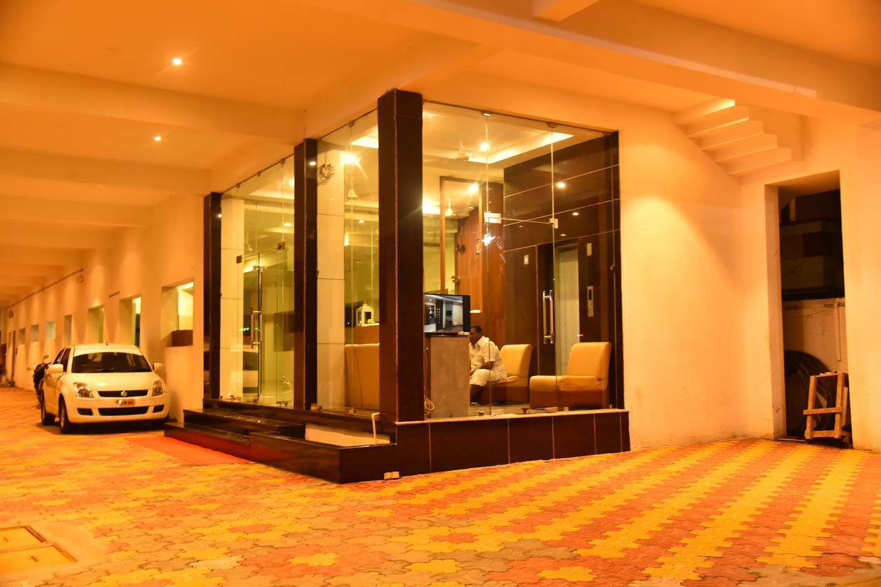 Hotel Four Seasons Velankanni Exterior photo