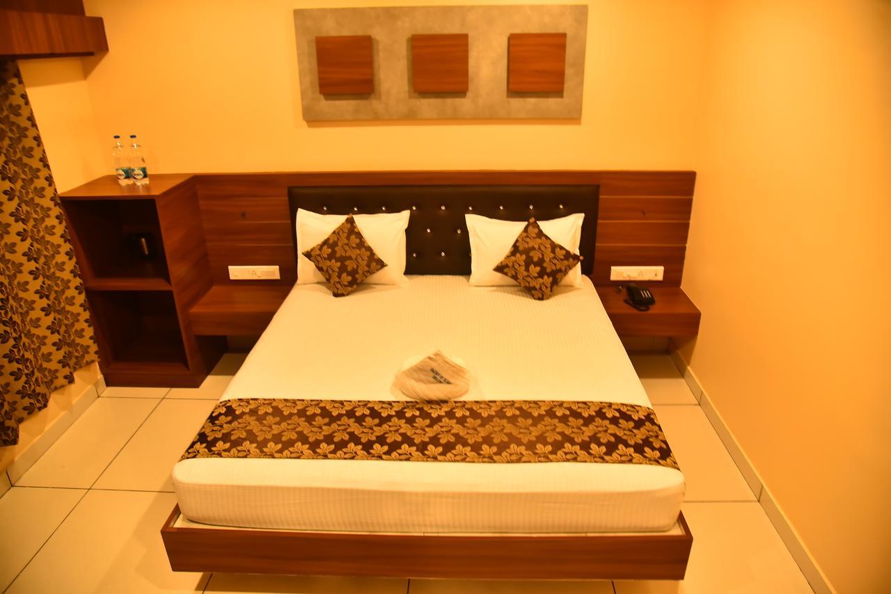 Hotel Four Seasons Velankanni Exterior photo