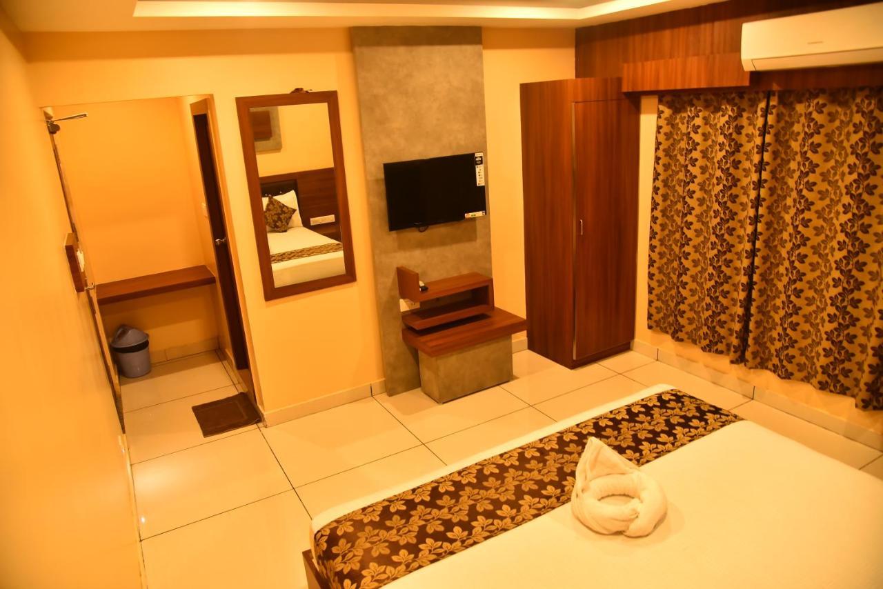 Hotel Four Seasons Velankanni Exterior photo